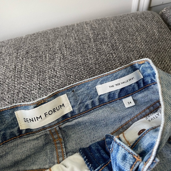 Aritzia Denim Forum The 90s Halle Denim skirt - Picture 5 of 8